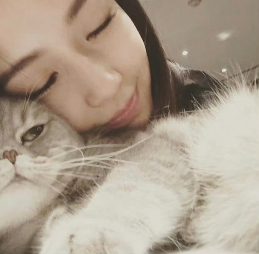 angelababy [心]杨颖 睡前记得签到哦！将将们晚安💤 ​​​