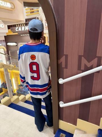 郭碧婷向佐女儿5岁身高家人们，娱乐圈里明星们的一举一动总是能吸引大家的目光，尤其