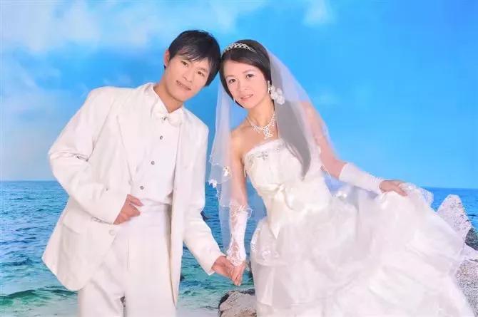 #头条故事挑战赛#假如结婚证只有十年的期限的话，如果到期了，给你们一次选择的机会