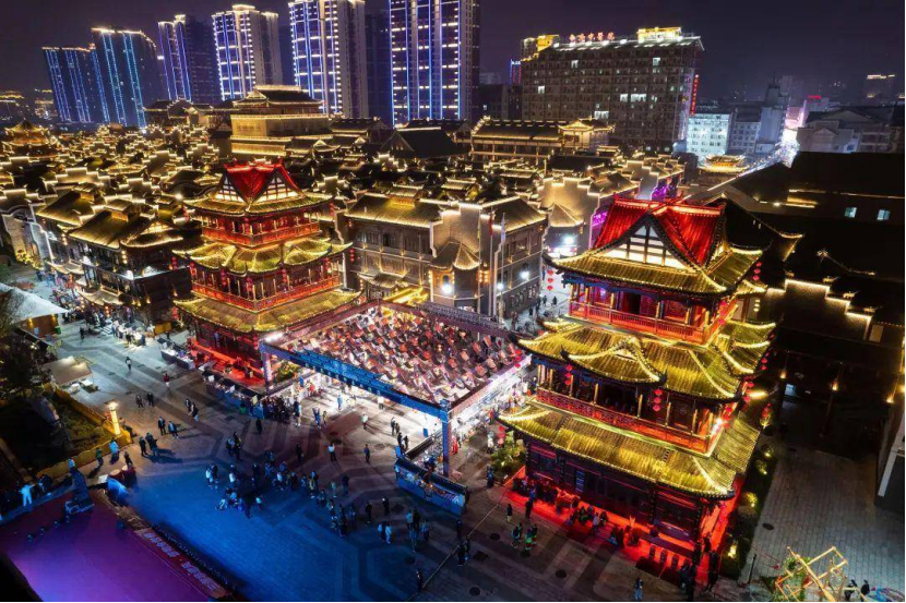 【曾亏损10亿的空城爆改后满血复活，客流破百万】文旅复苏的逆袭样本！曾被点名成为