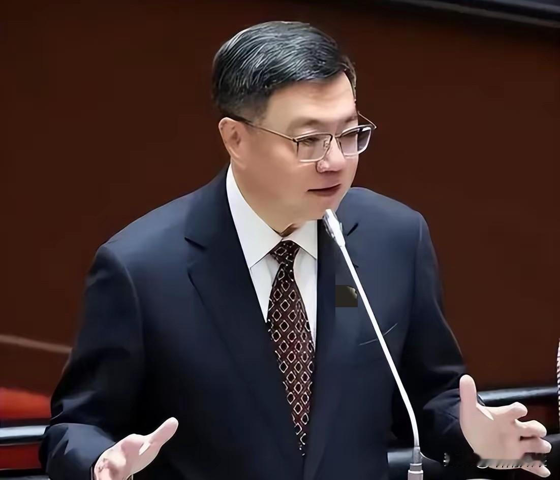 卓荣泰或将再度拒绝副署，矛头指向韩国瑜！就在今天（10月27日），卓荣泰前往立院