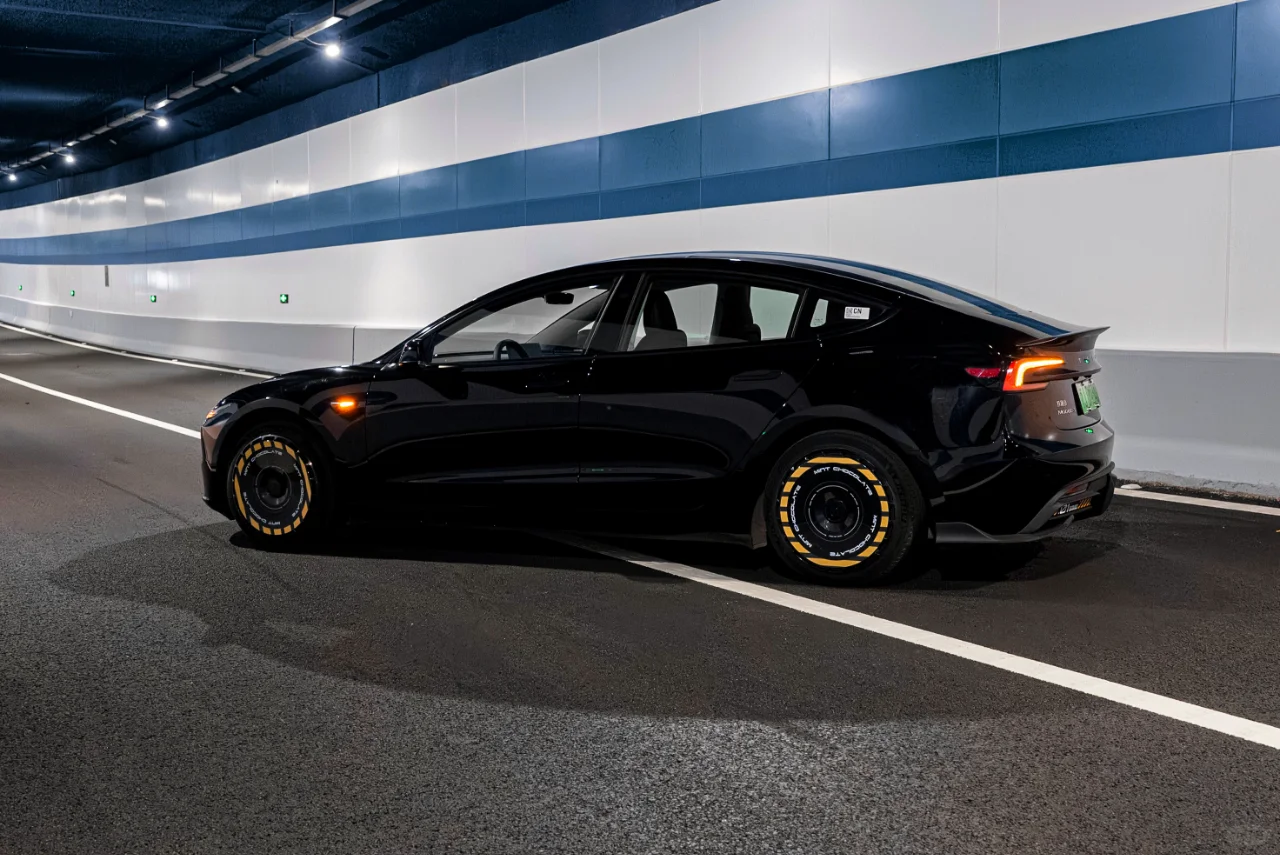 氛围感绝了 | 趁没通车留个绝版机位