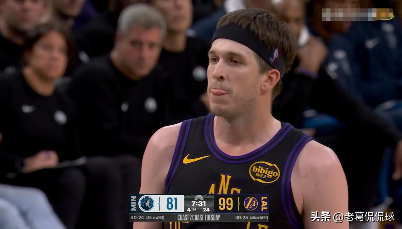 湖人超级后卫里弗斯真是气死人了，他把我的脸彻底的打肿了！在今天湖人主场以120：