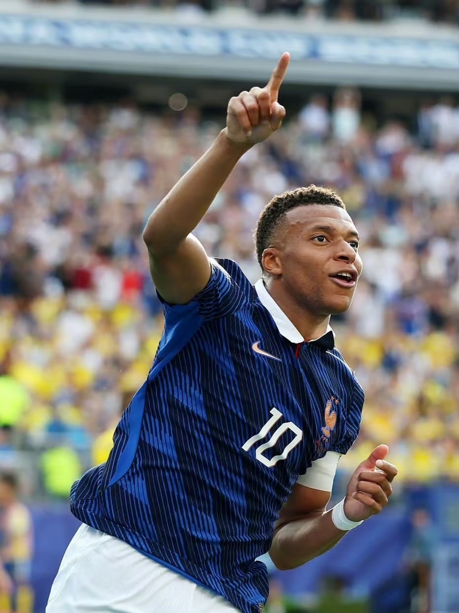 ！！！法国神龟爬楼梯——步步高升，还不到顶呢！ 🐢⚽（注：截至2026年7月1