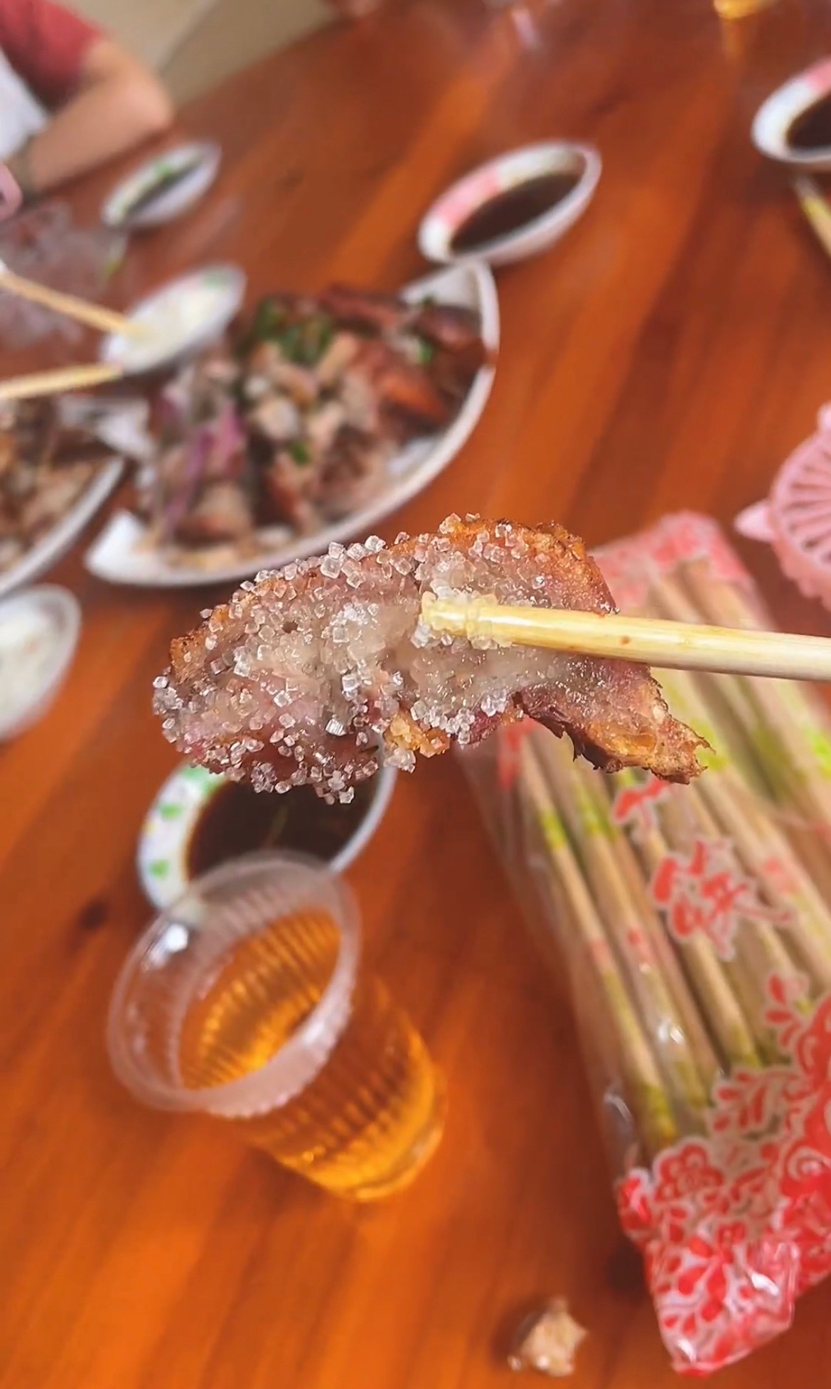梧州胜洲烧猪头皮梧州美食攻略梧州美食知道 广西梧州胜洲特色美食～烧猪头皮。酥酥脆