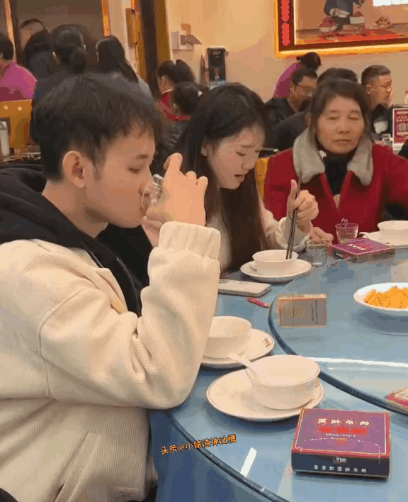 “眼疾手快”