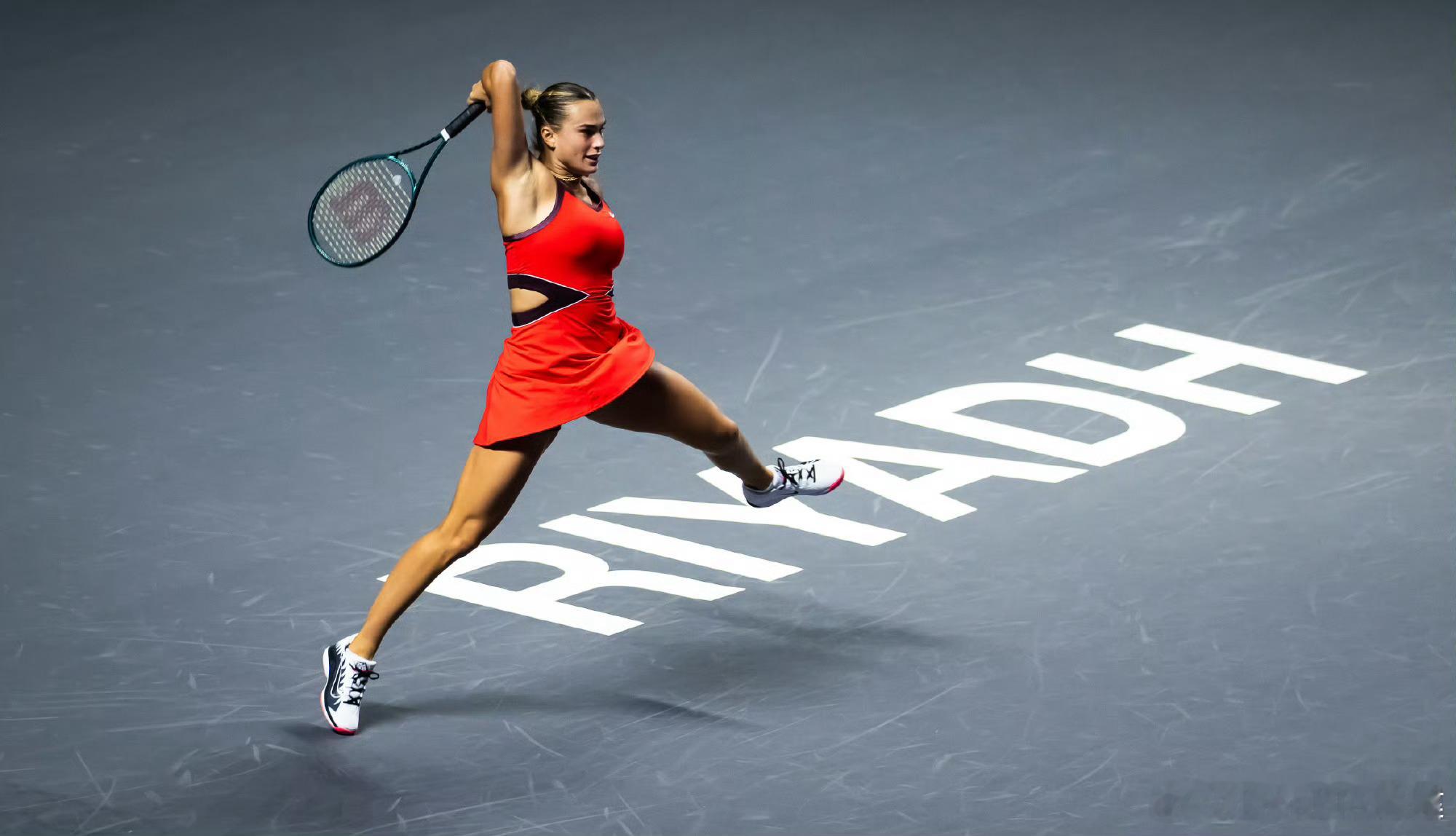 萨巴伦卡还没确定出线！你们看好哪两位？头号种子萨巴伦卡6-4/2-6/6-3佩古