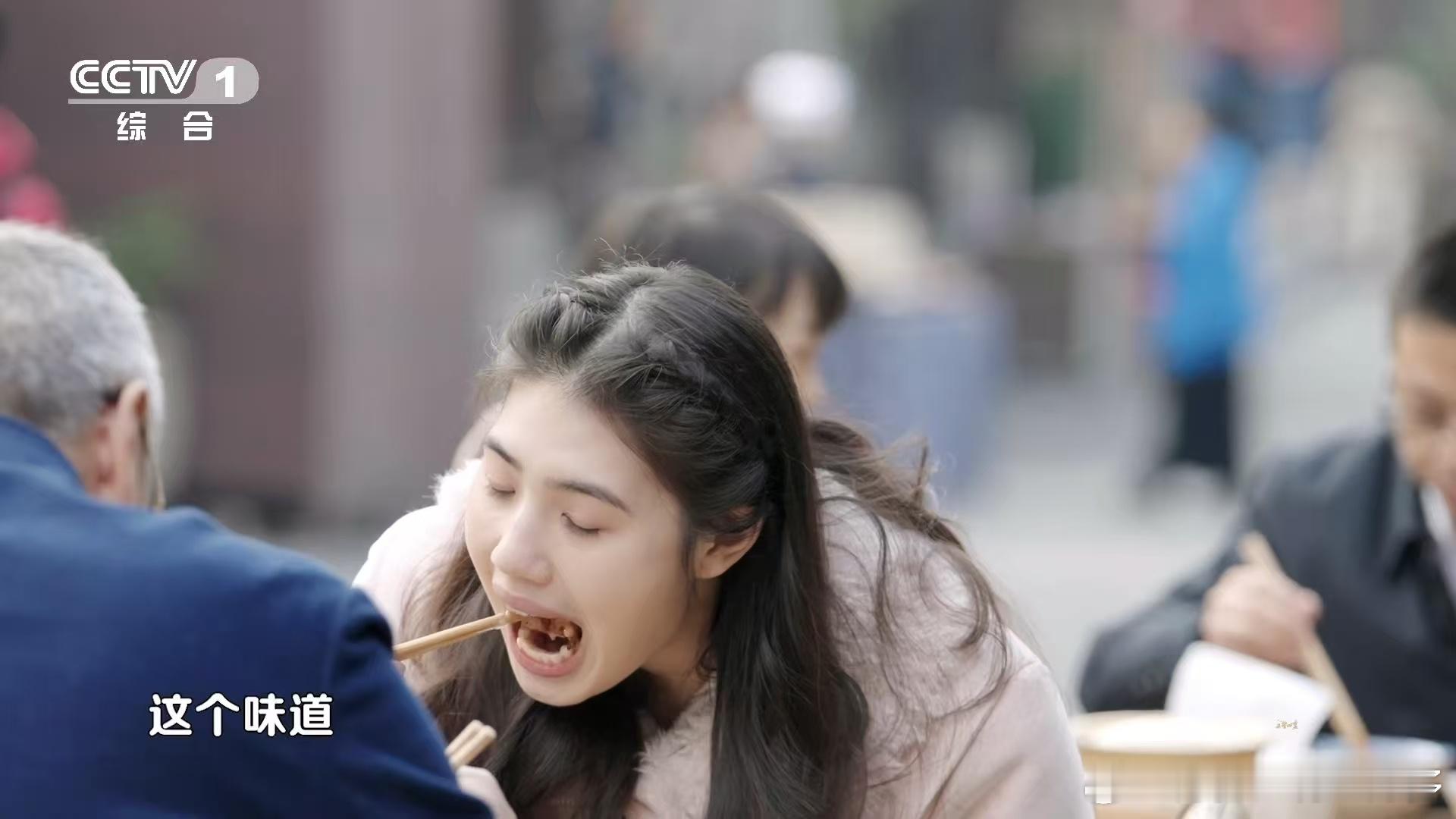 贵州人的美食宇宙真大啊  铜仁的稀饭油条找不到稀饭  看似简单的搭配，却有着不简