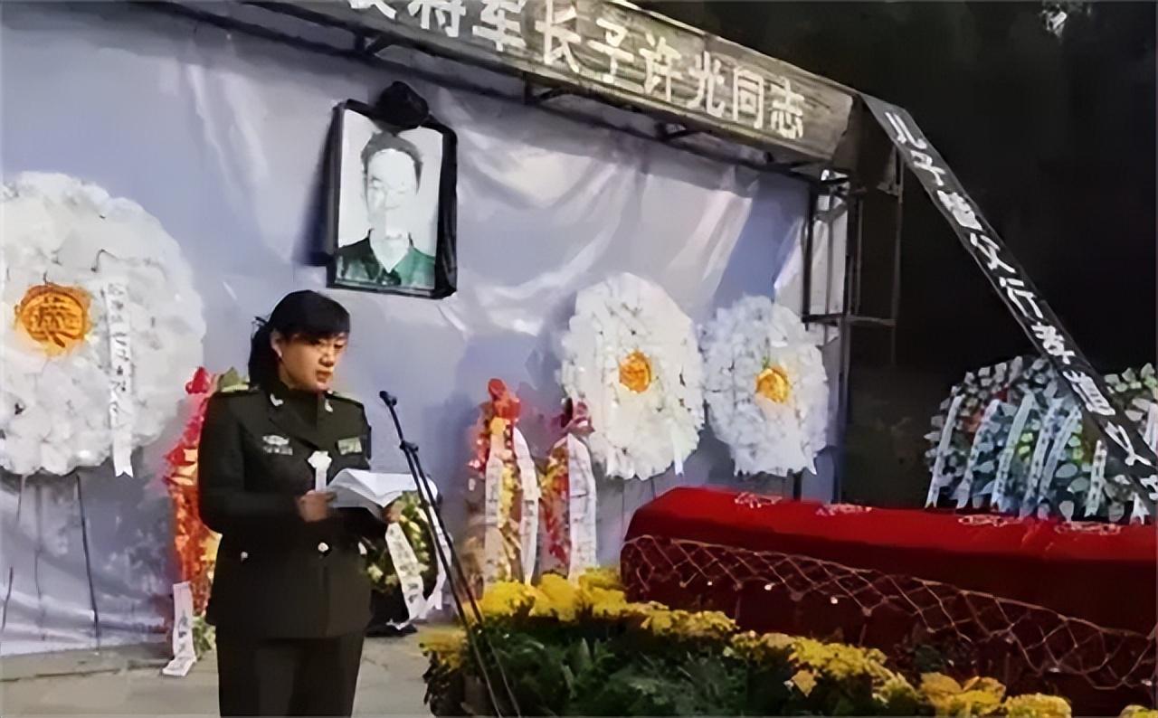 在1976年的春风里，许世友将军迎来了他人生中的七十华诞，这一重要时刻选在了繁华