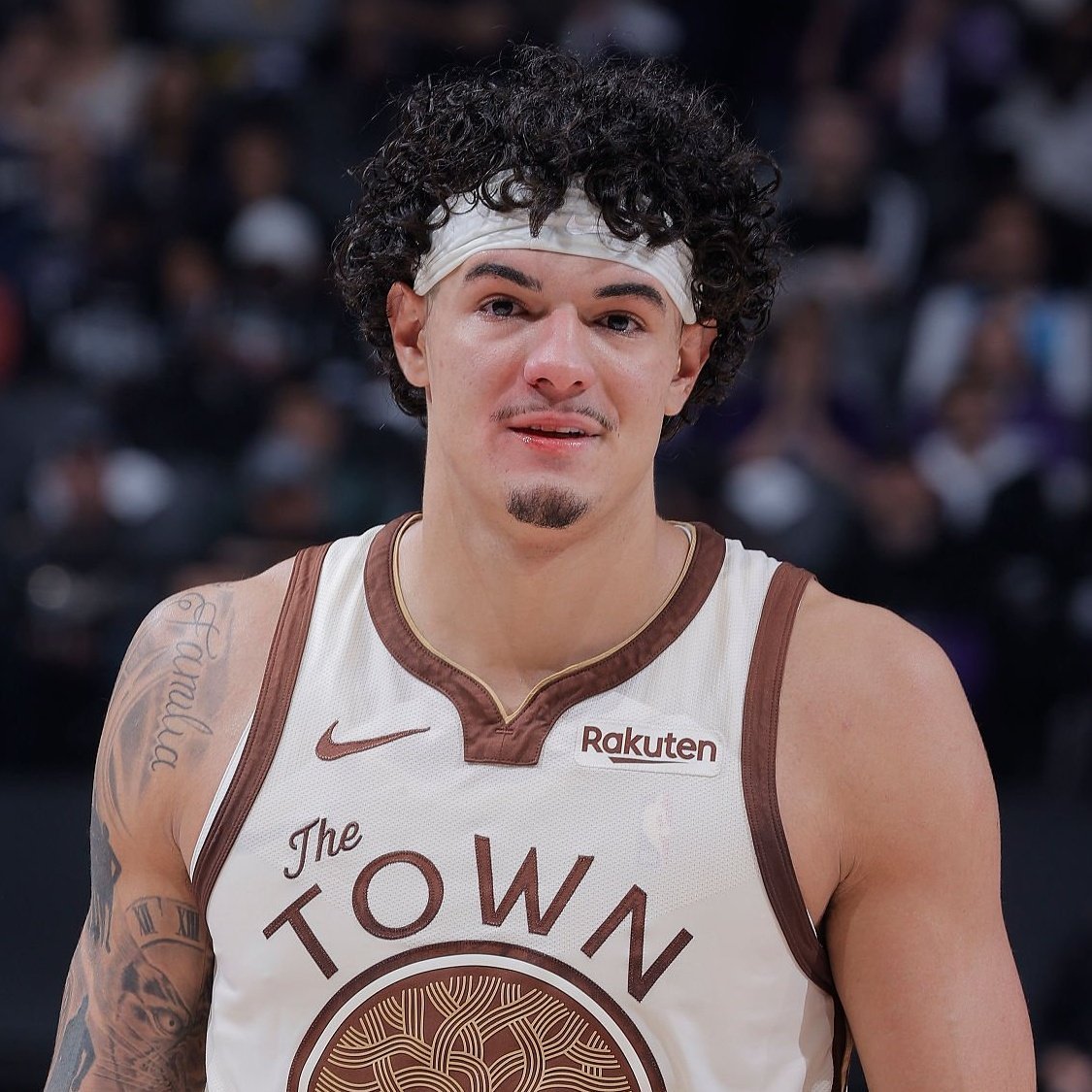 桑托斯说他刚从NBA选秀后抵达美国时他钱包里只有800美元要用来度过接下来的几个
