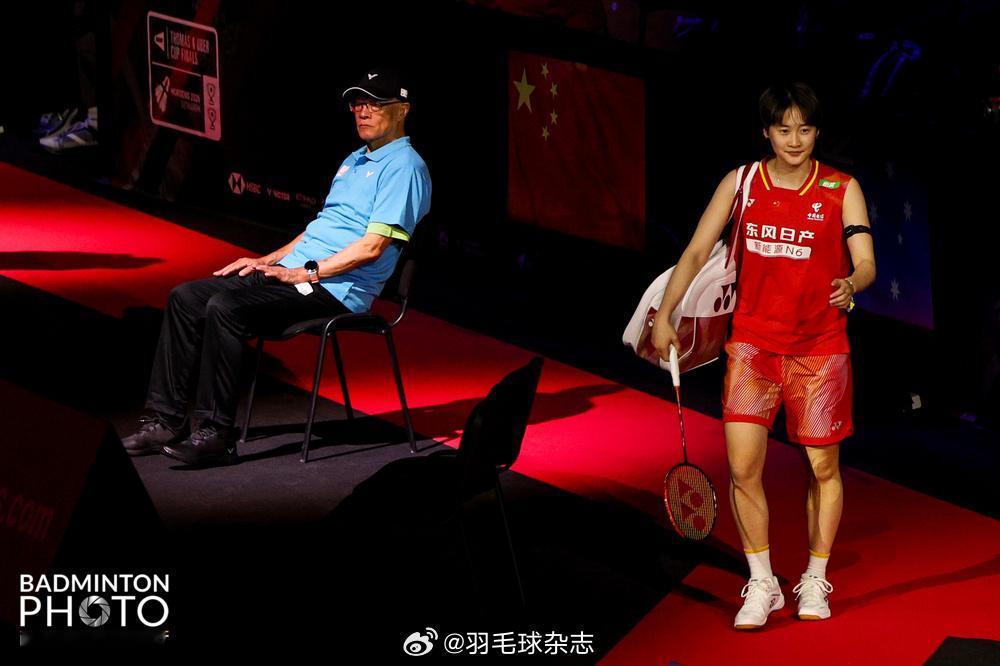 陈雨菲打响国羽尤杯开门红  第五次征战尤伯杯的陈雨菲，在小组赛首战中一单亮相，用