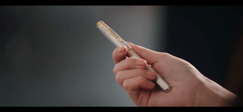 双轨加更礼 我已经搬好小板凳了！双轨明晚18点在?加更礼，就等着看暮暮朝朝甜甜蜜