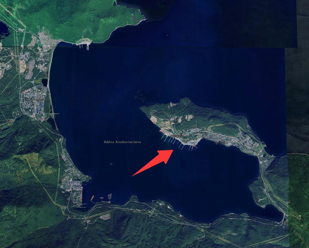 俄国堪察加半岛附近海域发生8级以上强震，而且震中距核潜艇基地仅100多公里，该基