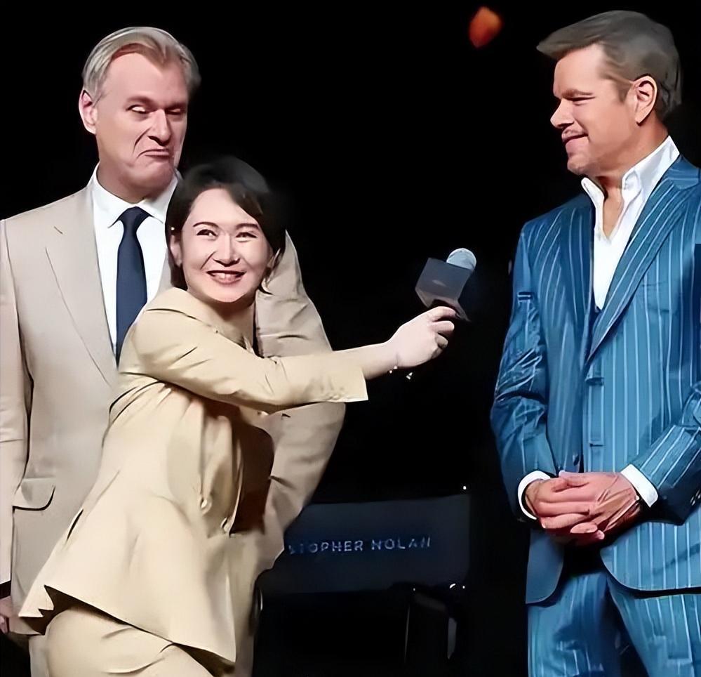 陈璇终于站出来了，就自己在采访中动作过于卑微一事给出了解释。但网友们并不买账。陈