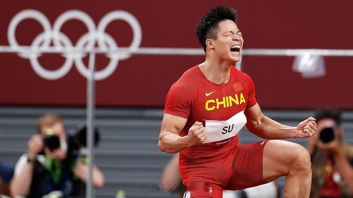 苏炳添官宣代言小米汽车 3月17日，小米创始人雷军正式官宣：亚洲飞人苏炳添成为小