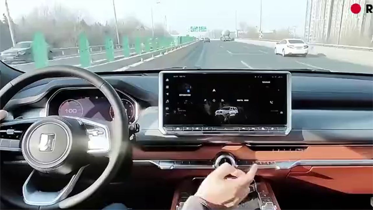 坦克700对比宝马X5！实测差距，看完懂了