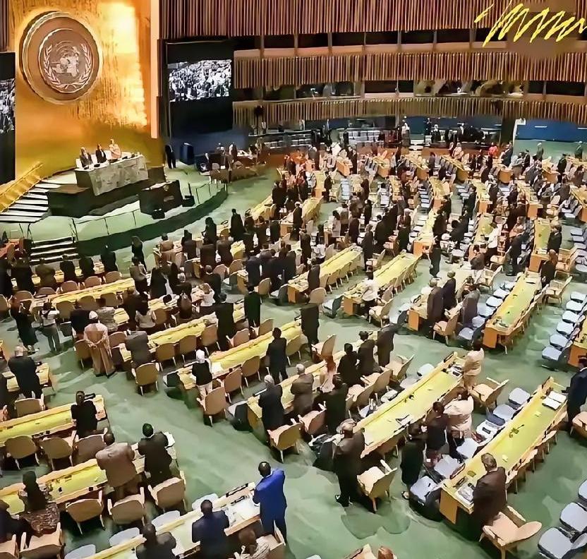 联合国财政危机及各方态度梳理
 
1. 危机核心情况：联合国秘书长古特雷斯于20