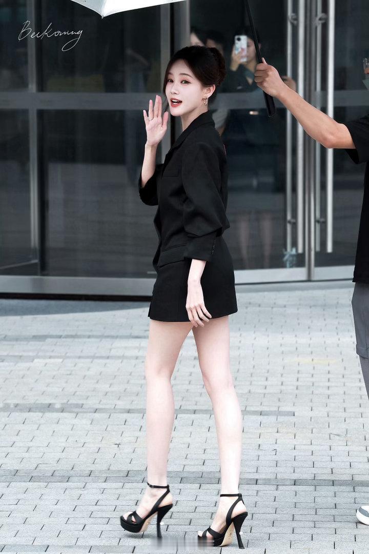 李一桐 