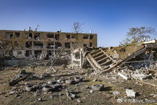 以色列阿拉德遭袭后的画面 