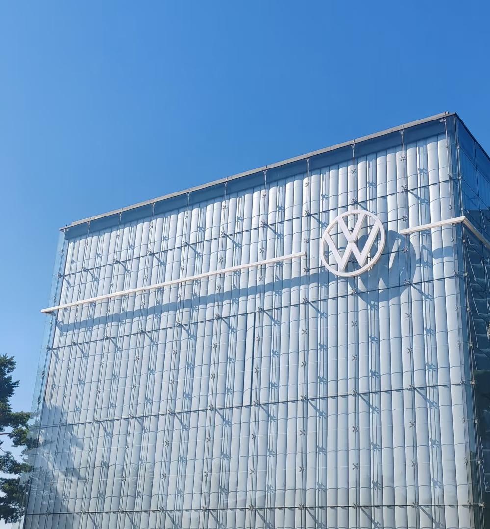 全球知名公司裁员数量排名：
第1名：大众汽车，10万人
第2名：亚马逊，5.8万