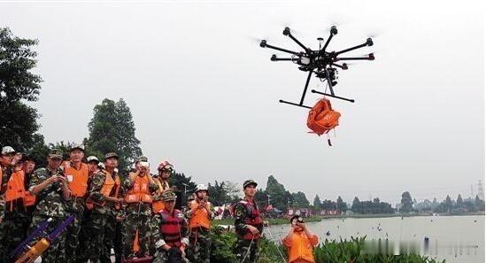 洪水封路寸步难行！广东无人机空降广西灾区，硬核科技撕开救灾绝境
 
每逢汛期洪涝