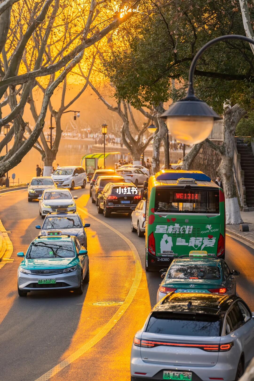 人生建议：一定要看场西湖日落再离开杭州‼️