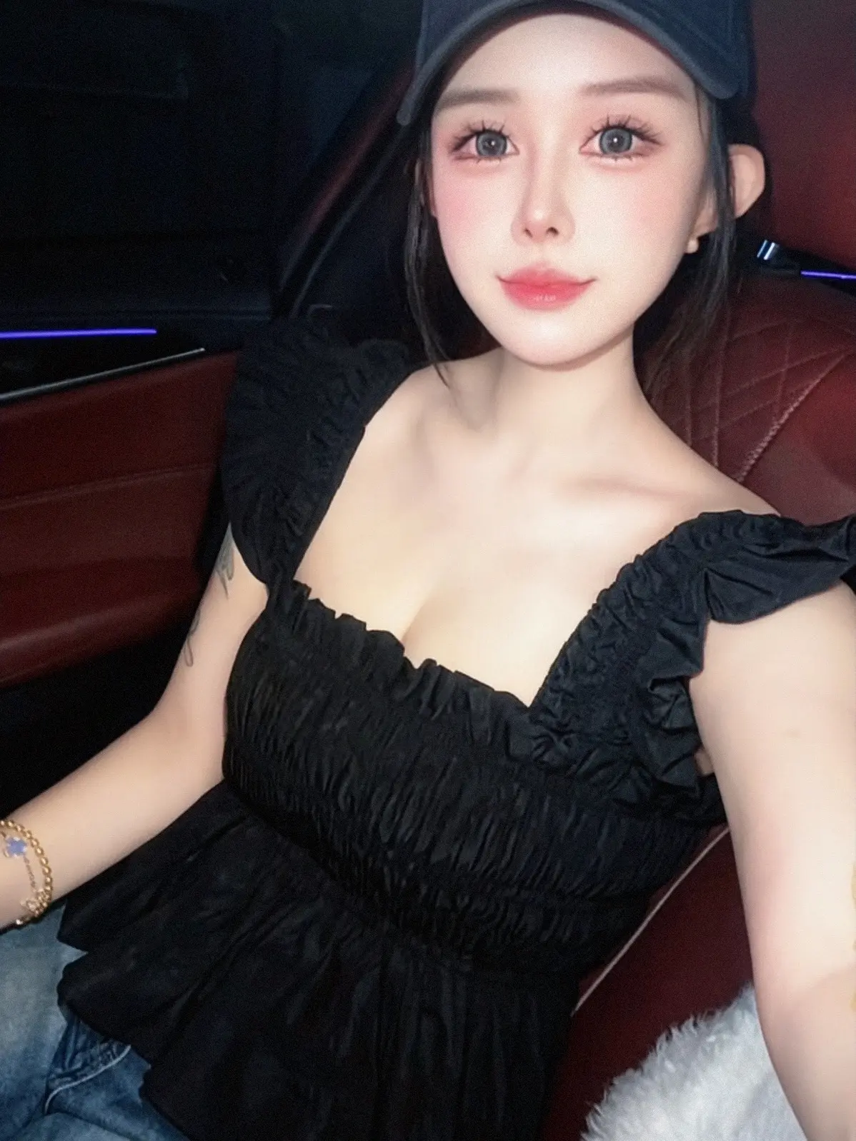 自己靠不住的时候 我会埋怨自己 埋怨完一边擦眼泪一边对自己说还得靠自己