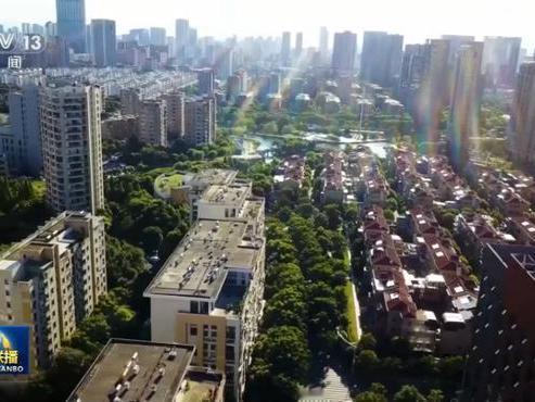 【住建部：2025年1-9月全国新开工改造城镇老旧小区2.43万个】财联社10月