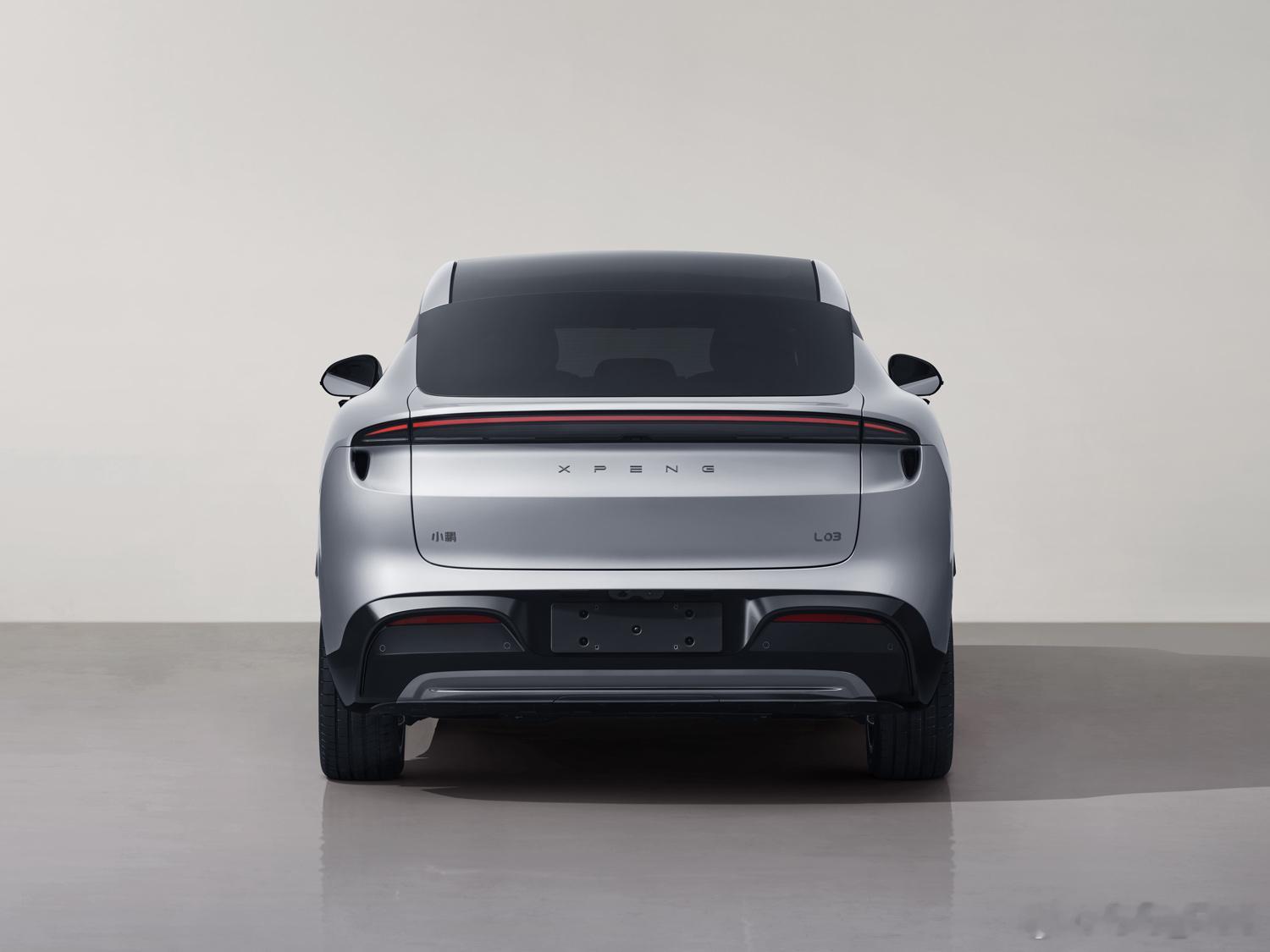 MONA SUV：请叫我小鹏 L03车长 4650，宽 1920，轴距 2850