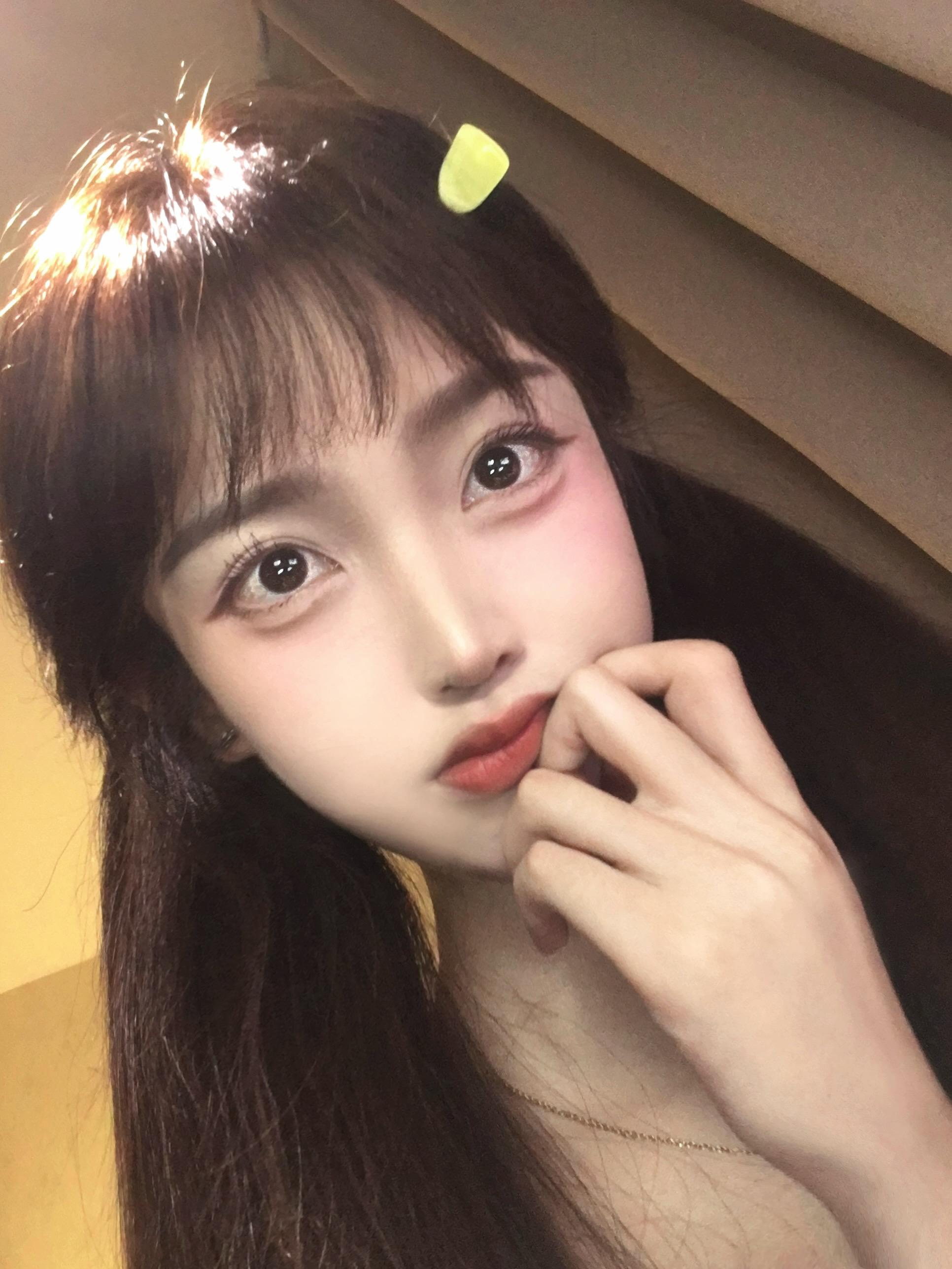 我将拥护这个大眼萌妹妆