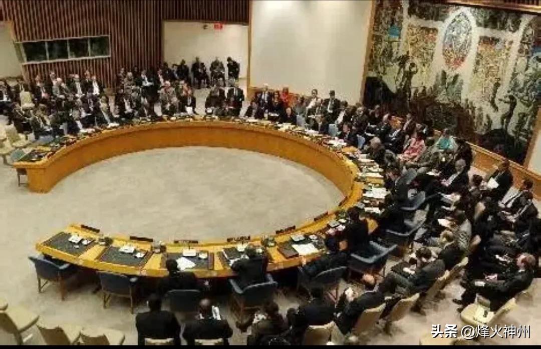 突发新闻：这项安理会决议，中国和俄罗斯投了弃权票。
当地时间3月11日，联合国安