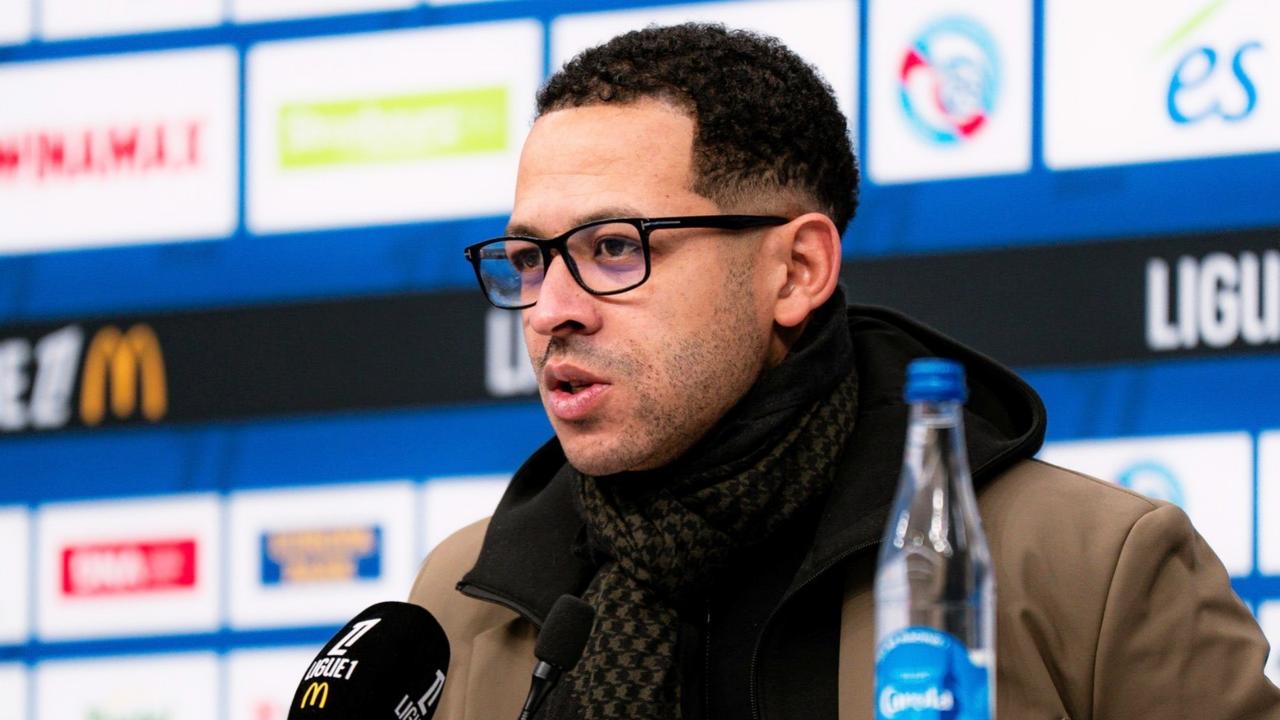 罗马诺报道：罗塞尼尔已抵达伦敦，即将就任切尔西主教练一职。
预计他将在未来24小