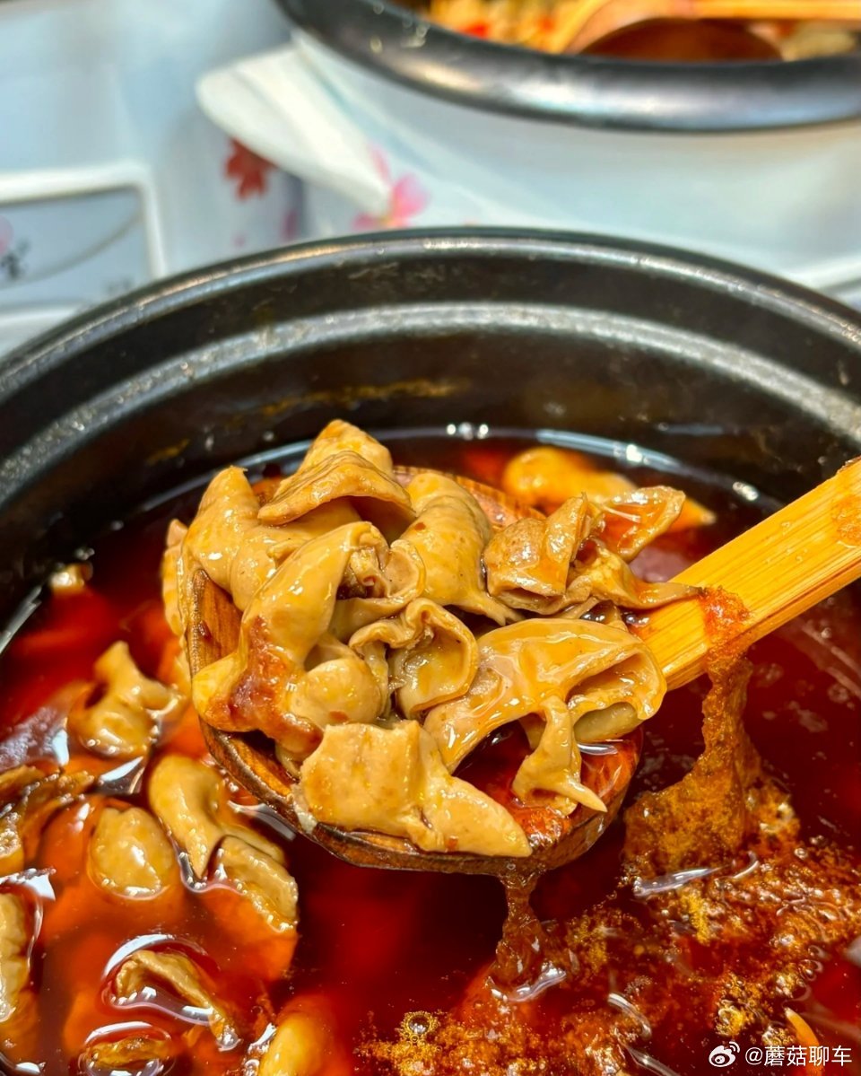 光顾20年的小店登上高德扫街榜好吃的永远藏在犄角旮旯小店里！没有刷分注水，有点甚