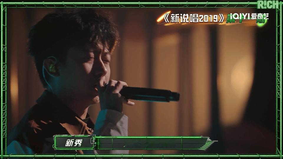 弹壳人老了看什么都心酸弹壳看到别人淘汰哭了 弹壳看到好友淘汰瞬间绷不住落泪 