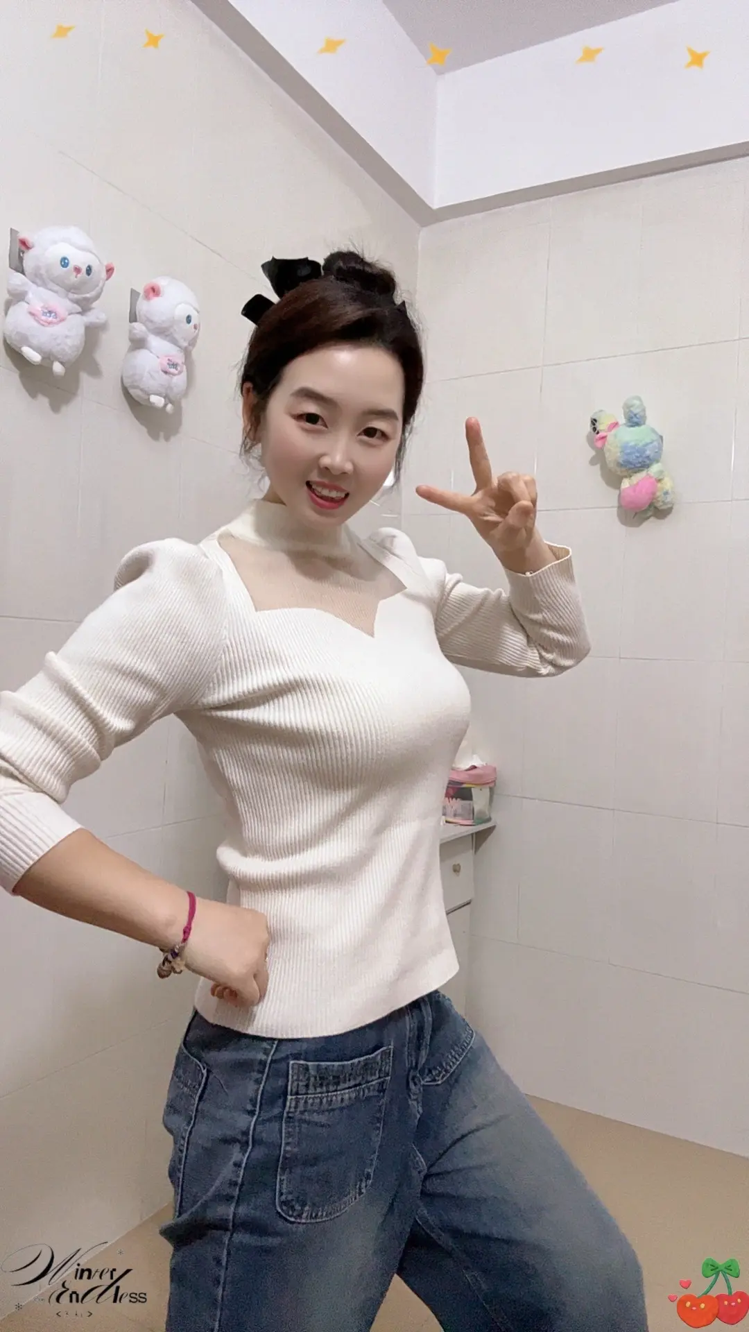 93年的🐔33岁了，年轻的时候觉得三四十岁很老，真的到了，反而不那么...