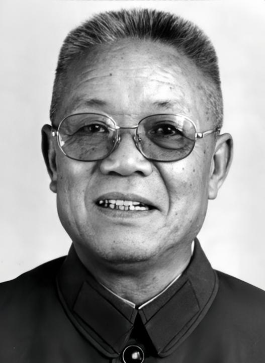 开国上将韩先楚一辈子非常尊重和爱戴毛主席。
 
那是上世纪六七十年代的事了。具体