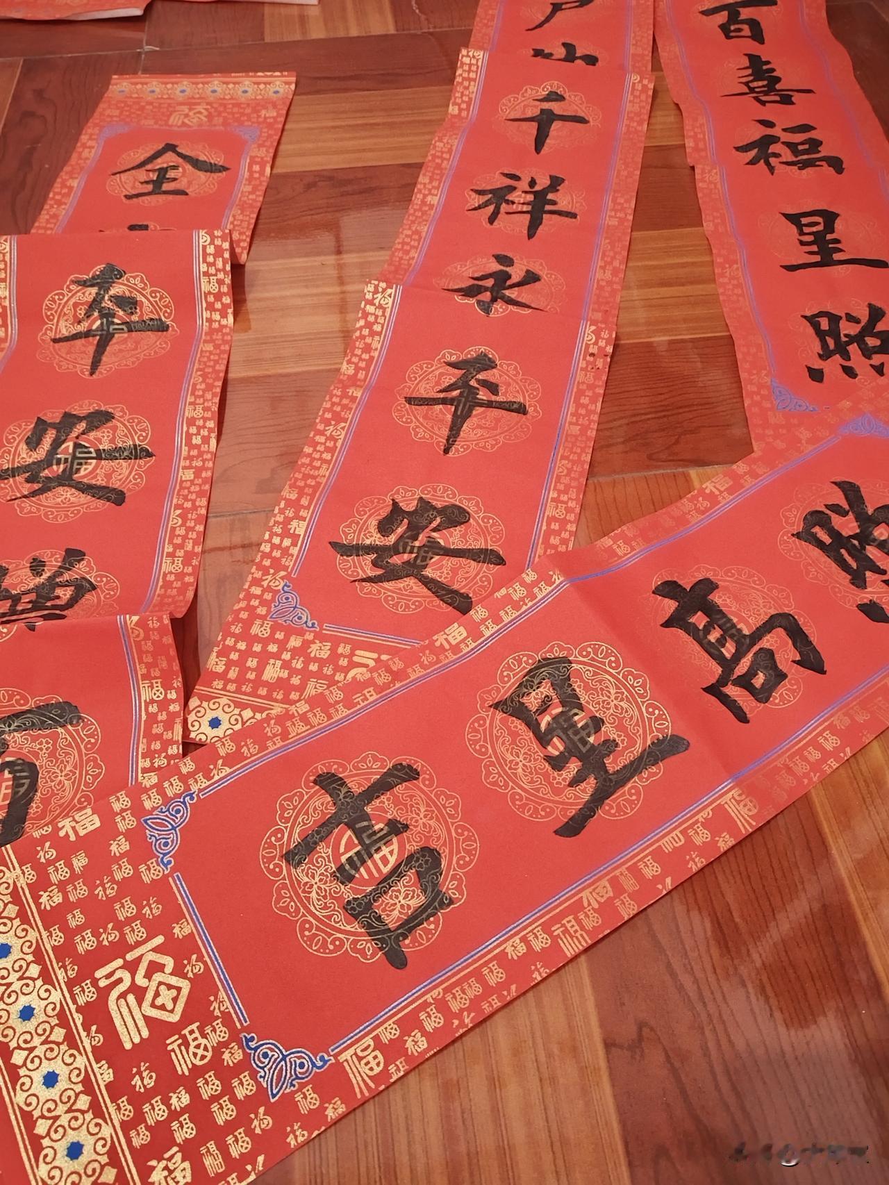 反正头条没有认识的人，暂时放下素质，一吐为快！
早上七点一出门，火气蹭蹭的，对门