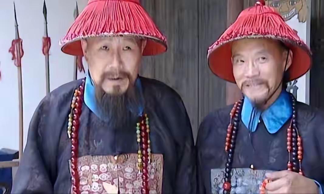 如何客观评价曾国藩这个人？

曾国藩可能是尼采笔下那种超人，奴隶道德的反转，光是