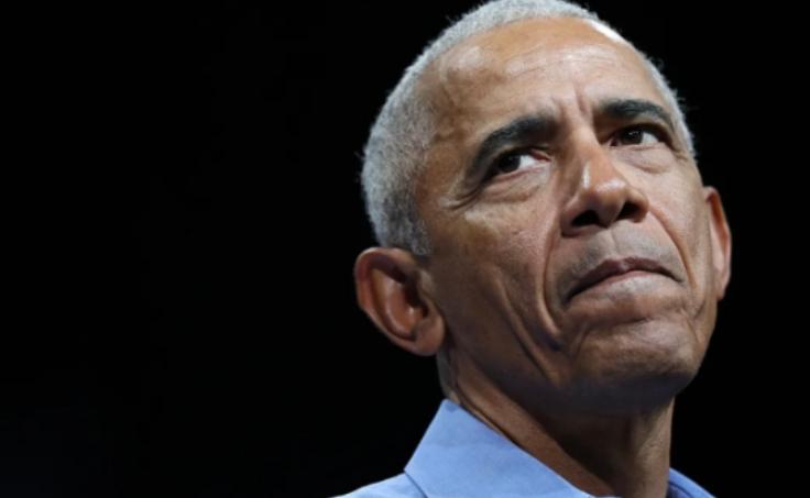 美国前总统奥巴马北京时间2月13日发文写道：“今天，特朗普政府废除了‘危害认定’