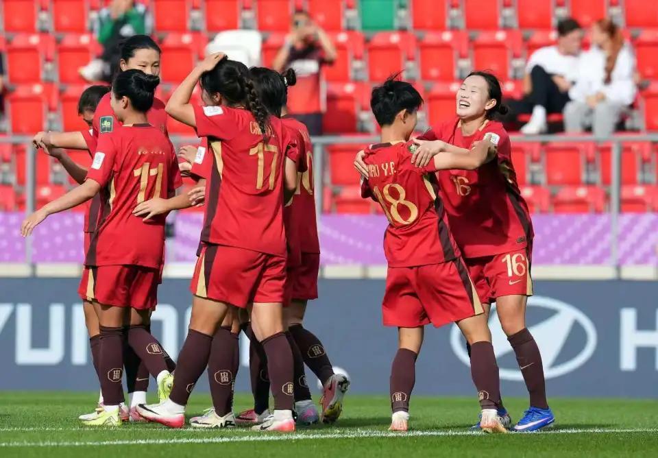 秋日生活打卡季2026U20女足世界杯继续进行，中国女足以5比0大胜新喀里多尼亚