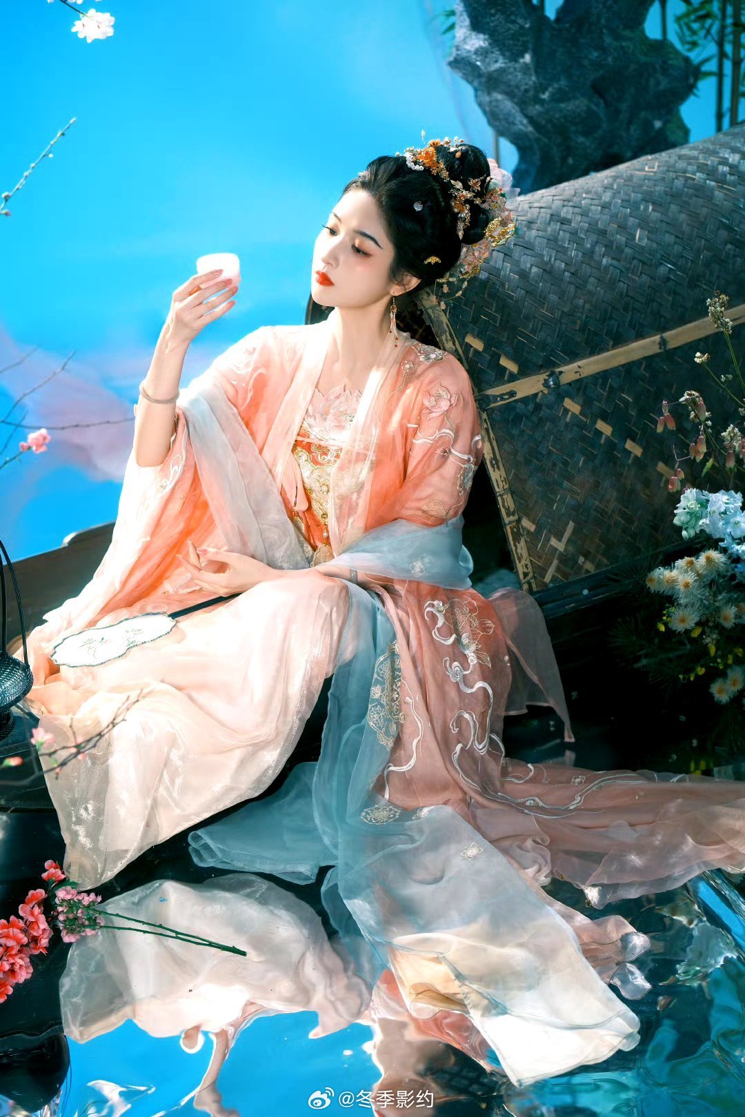 王玉雯真心自会换真心 她对工作人员那些小细节太戳人了，不是大张旗鼓的好，是润物细