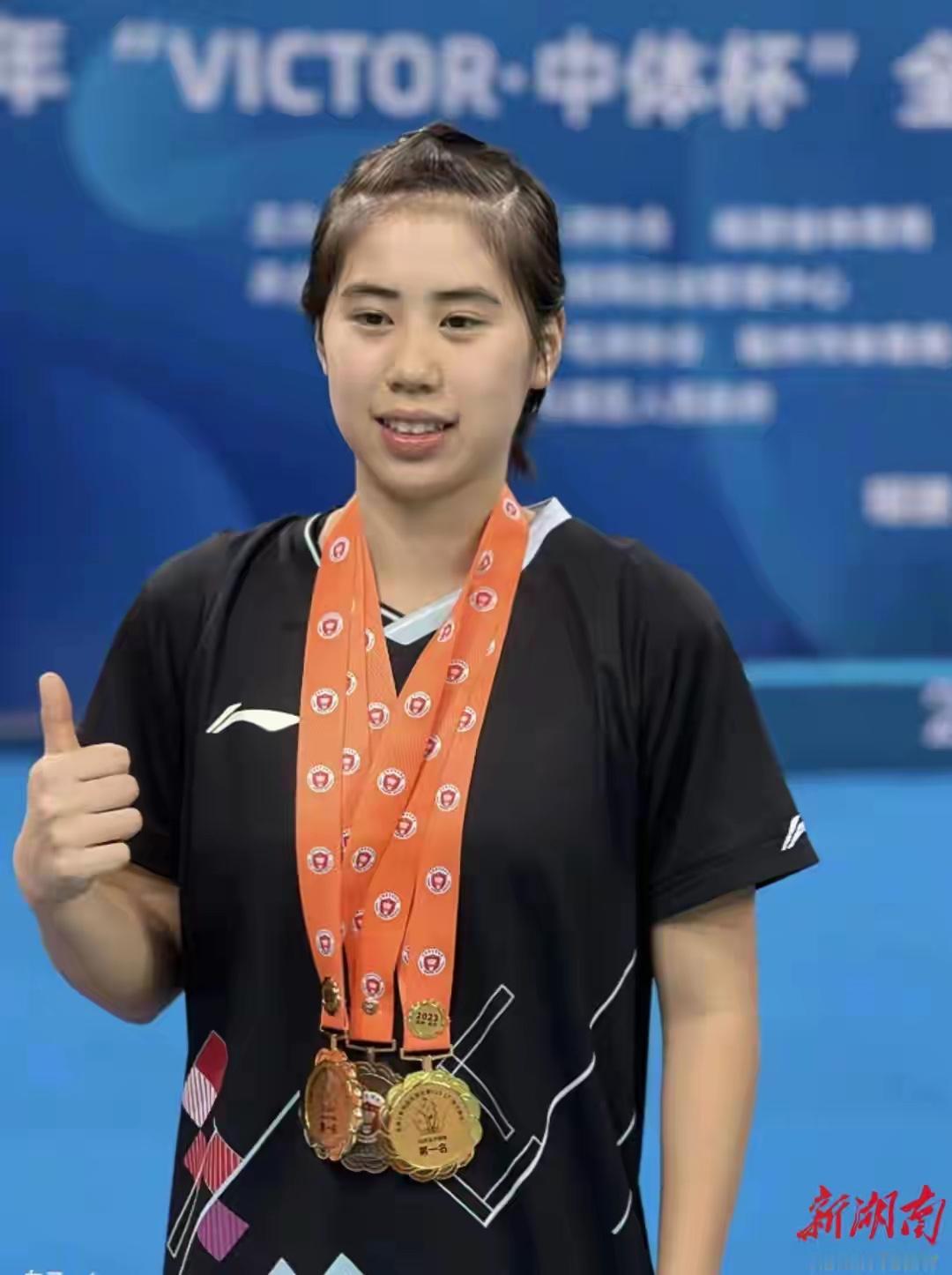谭可萱/魏玥玥爆冷输球，三局鏖战之后却无缘半决赛！[流泪]
女双于是成了国羽在本