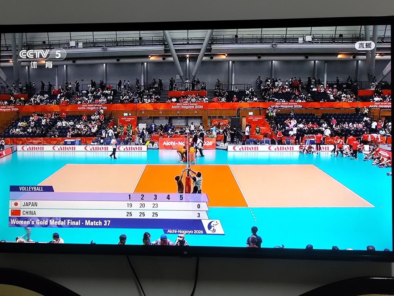 中国女排3：0完胜日本女排，勇夺2026年名古屋亚运会女排冠军，为中国亚运代表再