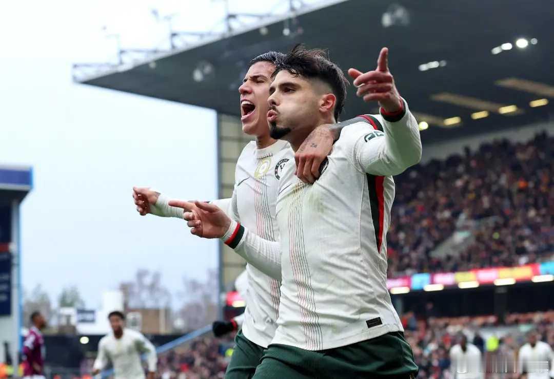 内托造2球+中柱，切尔西2-0升班马超越曼城，3天后主场大战巴萨随着本月国际比赛