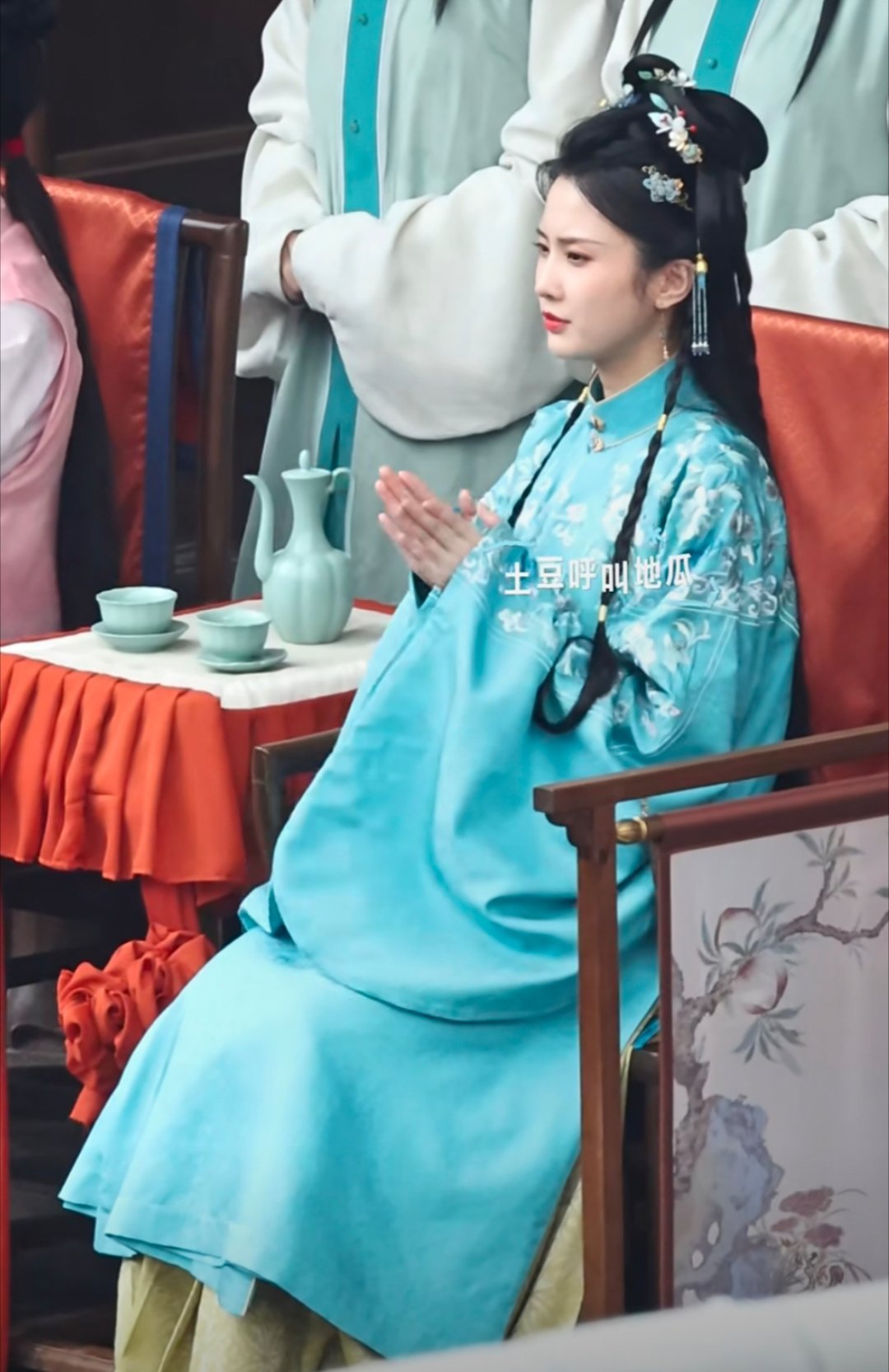一演就演两部明制古偶上表妹万福下玉茗茶骨 ​​​