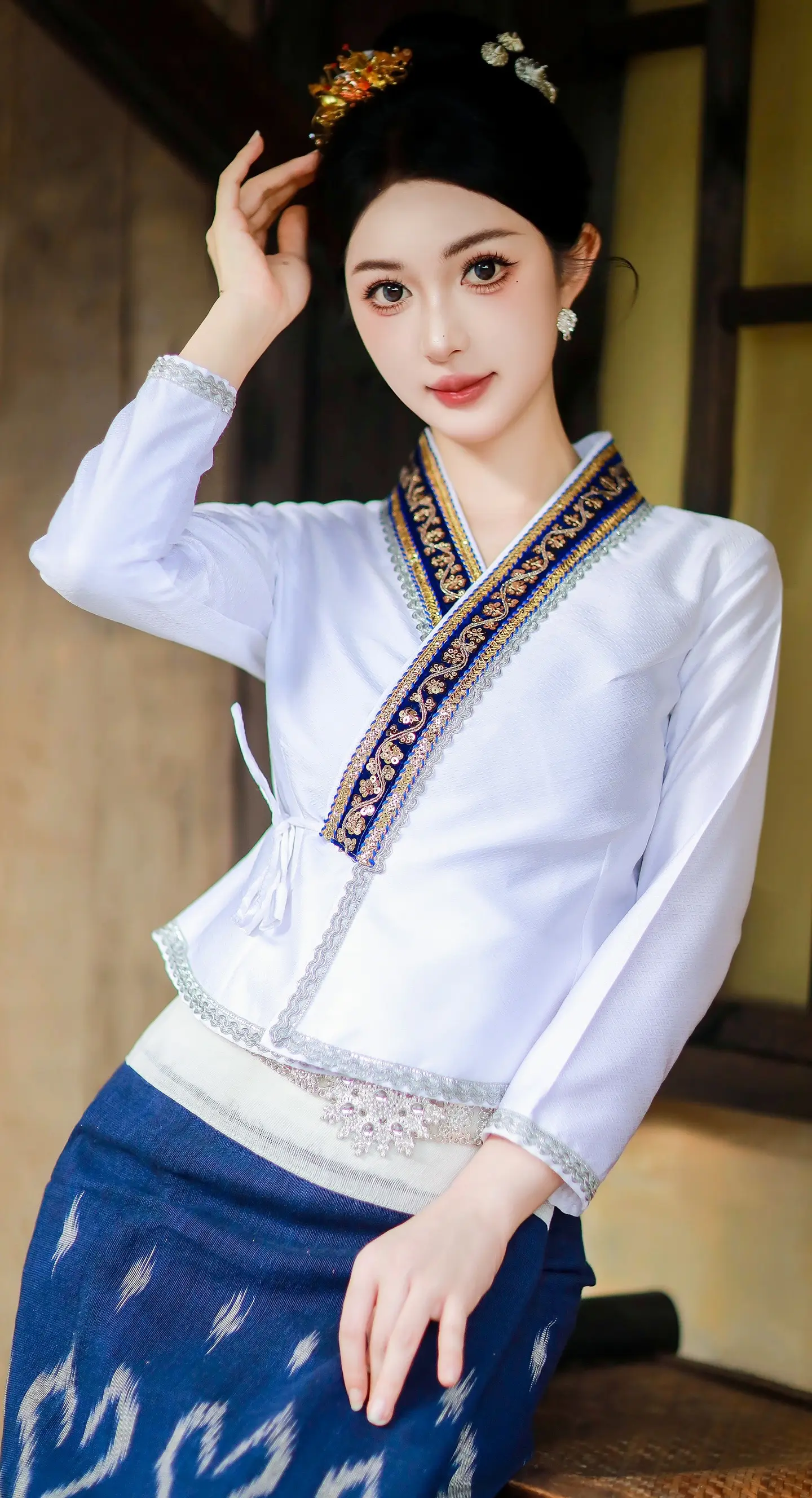 今天的美是气质白蓝傣装给的🦋。