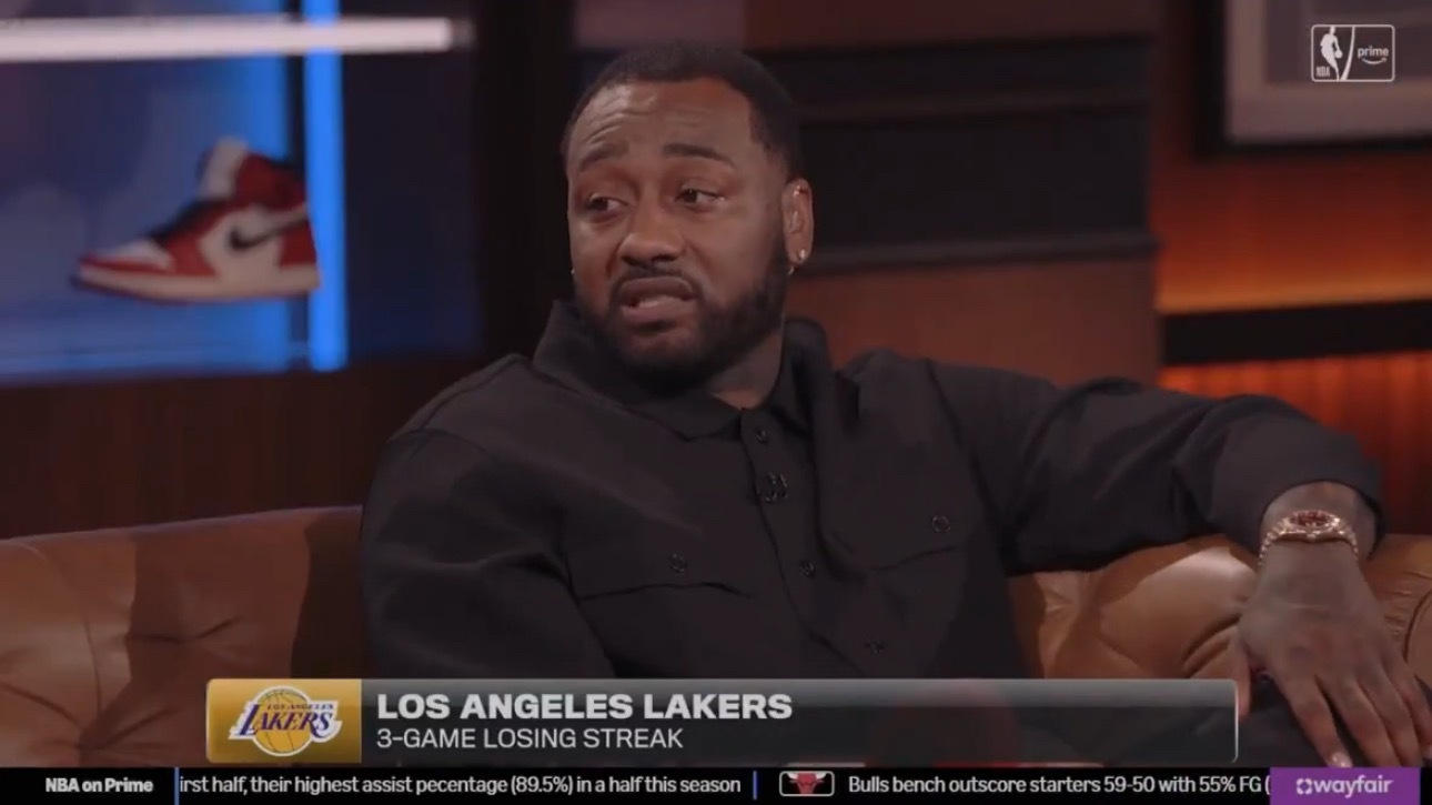 沃尔认为，湖人应该让斯玛特首发，八村打替补：“我最希望看到的调整就是把八村拿出首