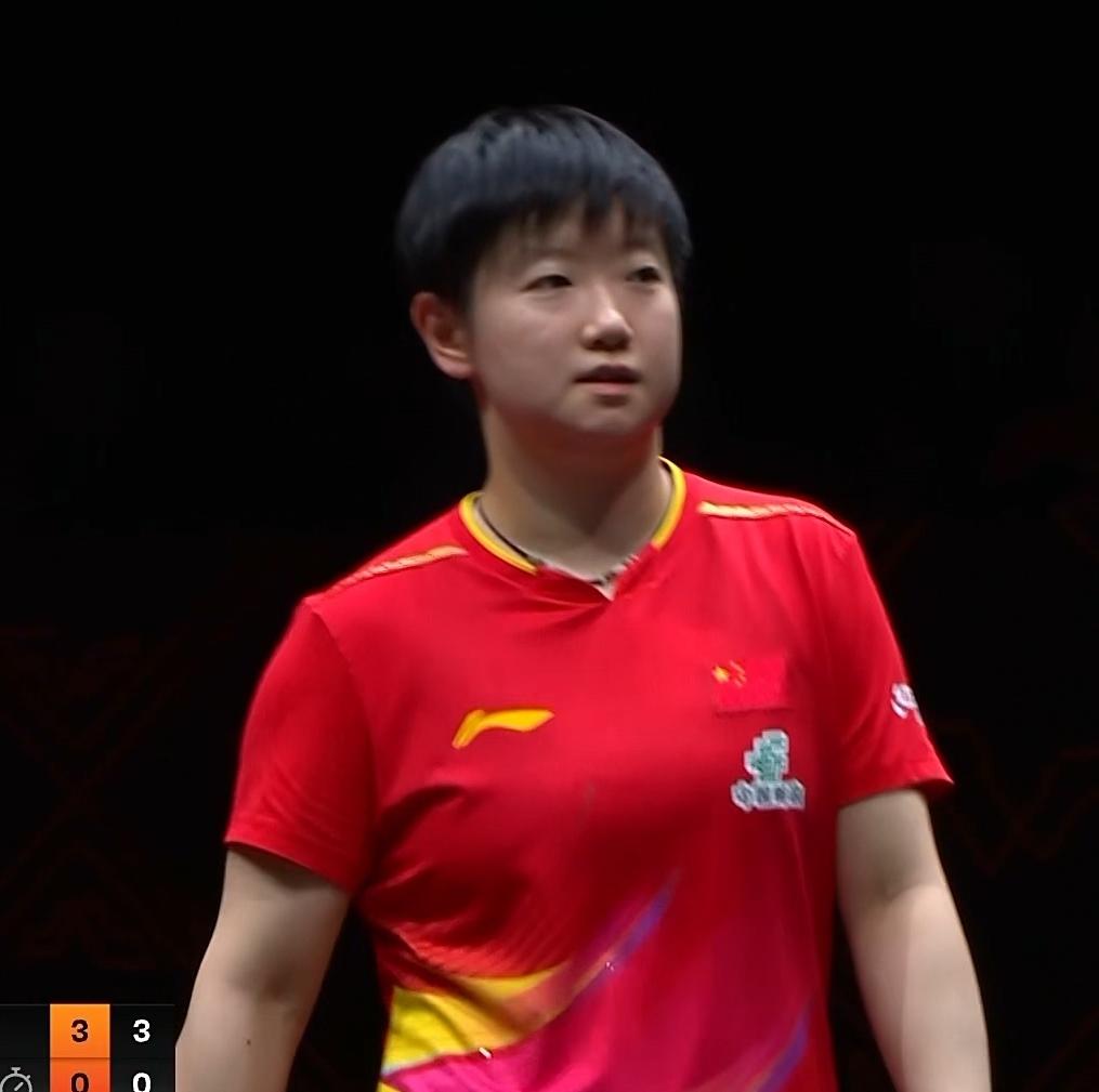 孙颖莎4-0长崎美柚
乒乓球总决赛，孙颖莎横扫对手抢到最后一个四强席位。
莎莎首
