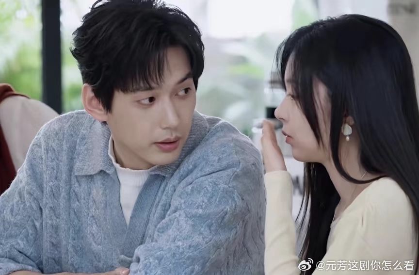 徐绿杨被周佑凌问哭了 周佑凌那番话说完直接走人，徐绿杨一个人崩溃到哭。问题是俩人