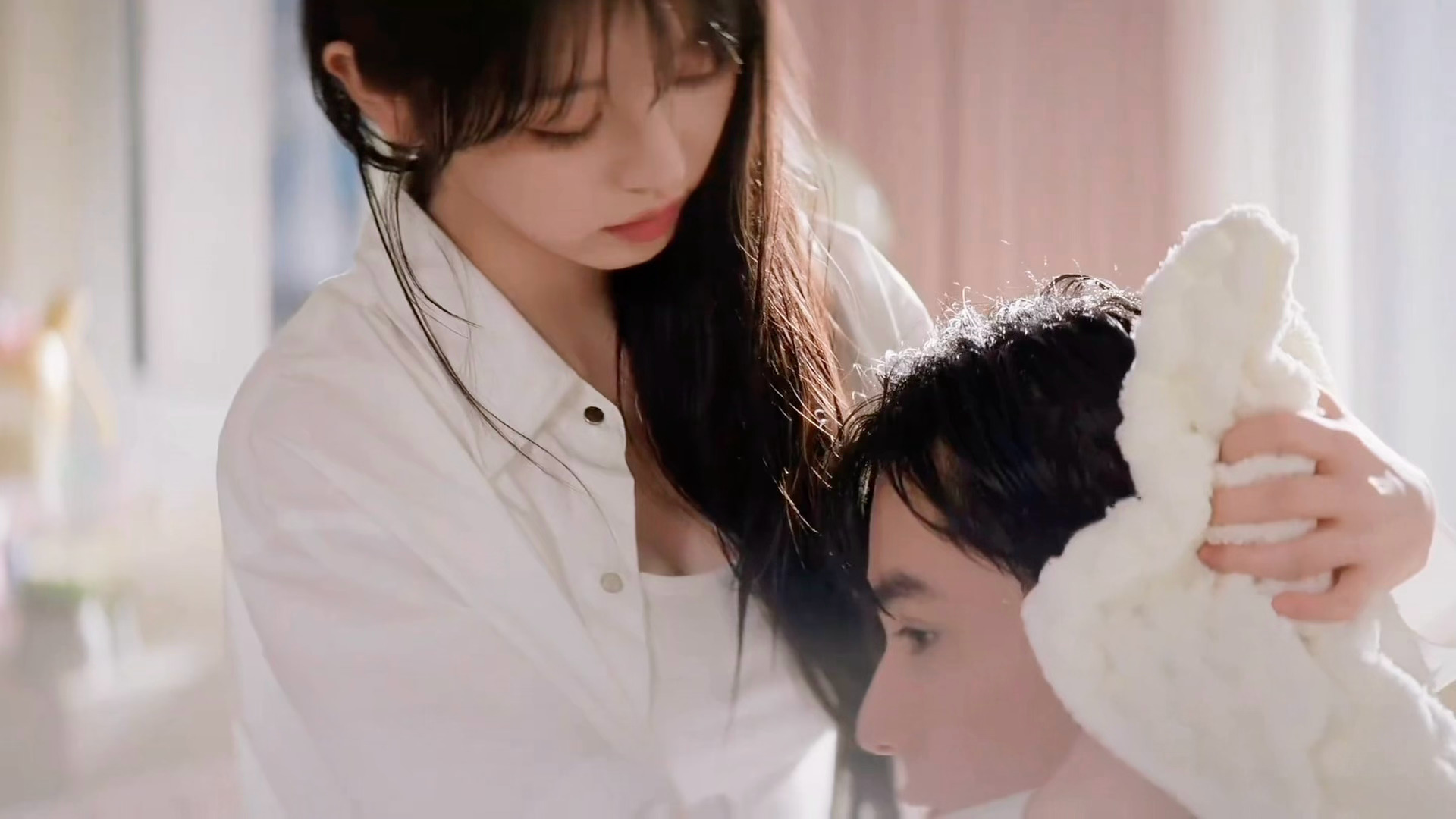 田曦薇 x 天才女友丨知夏学姐你这是在going我 业内对田曦薇的评价